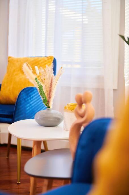 Cozy Apartment 1St 10Min Walk Downtown And City View Πρόβιντενς Εξωτερικό φωτογραφία